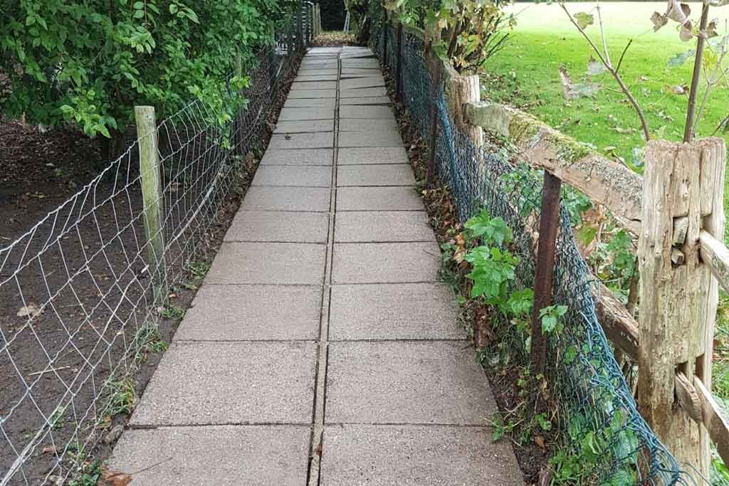 Driveway pressure washing in Sevenoaks